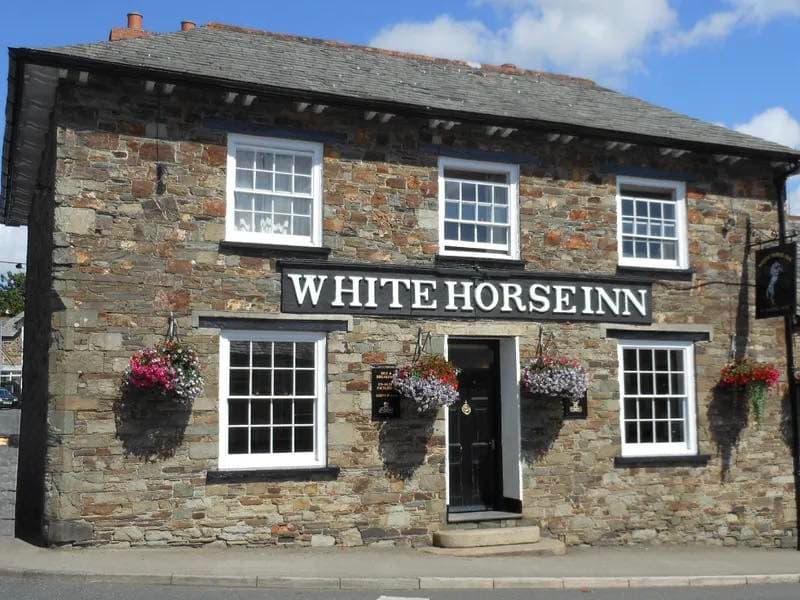 Exterior view of the White Horse Inn